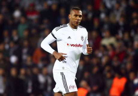 Ora Bolas: Ex-santista brilha no Besiktas