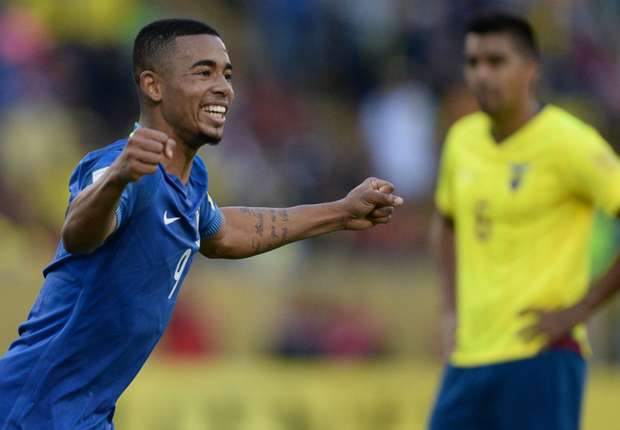 Gabriel Jesus comemora - Equador x Brasil 0109