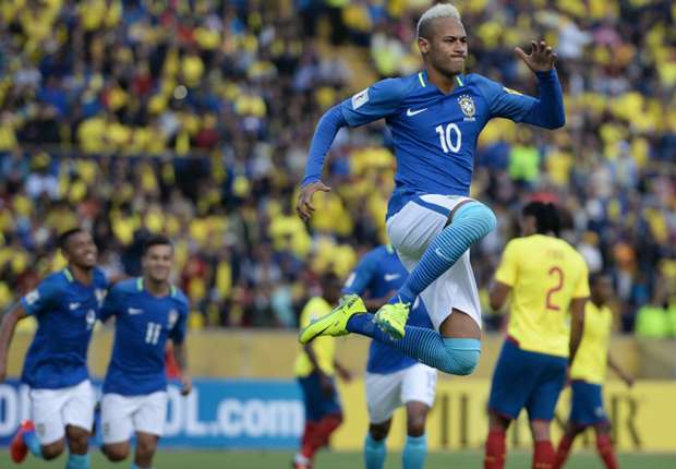 Neymar comemora - Equador x Brasil 0109