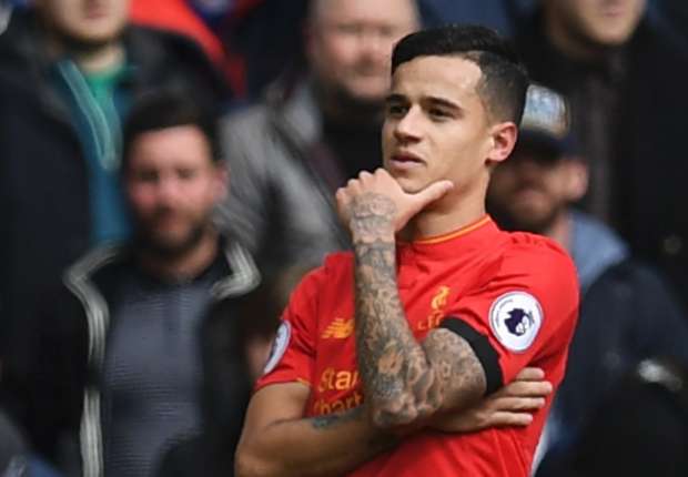 El coche de Philippe Coutinho es apedreado - Goal.com