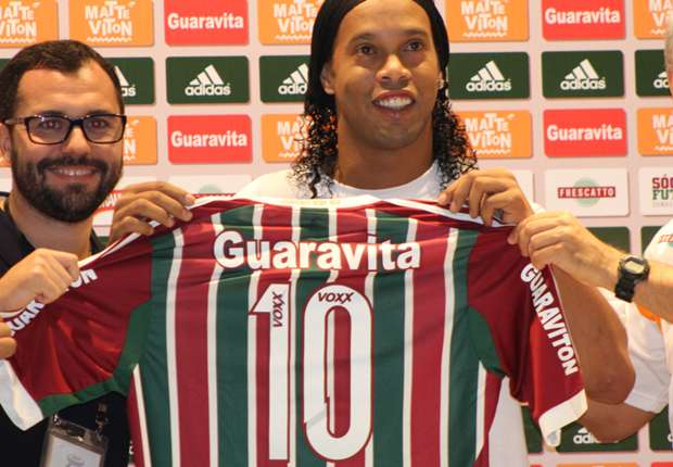 Gabung Fluminense, Ronaldinho girang.