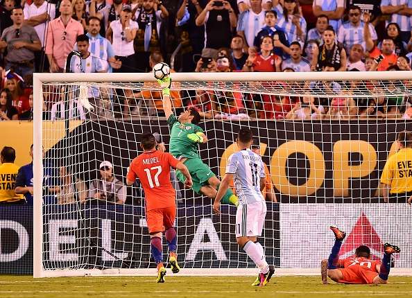 claudio-bravo_10fxrqvyedmfy1rtlgw4b0hy19.jpg