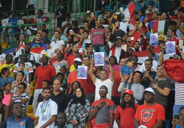 الجمهور المصري في غانا يتضامن مع أبو تريكة