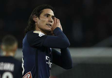 PSG e Bordeaux avançam na França