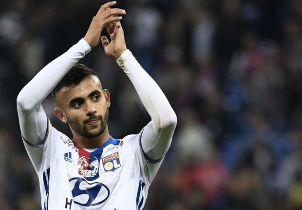 AC Milan Tertarik Rekrut Winger Olympique Lyon