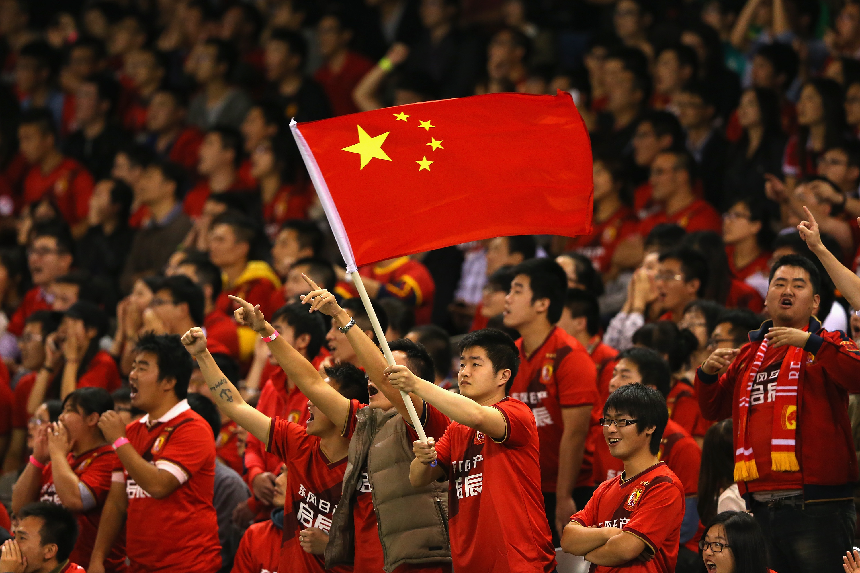 china-football-fans-goal