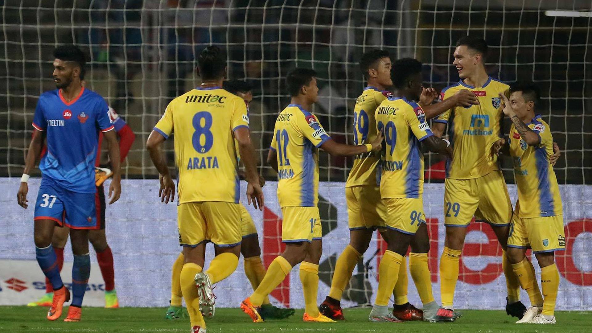 ISL 2017 LIVE Kerala Blasters vs NorthEast United FC 15 Minute News