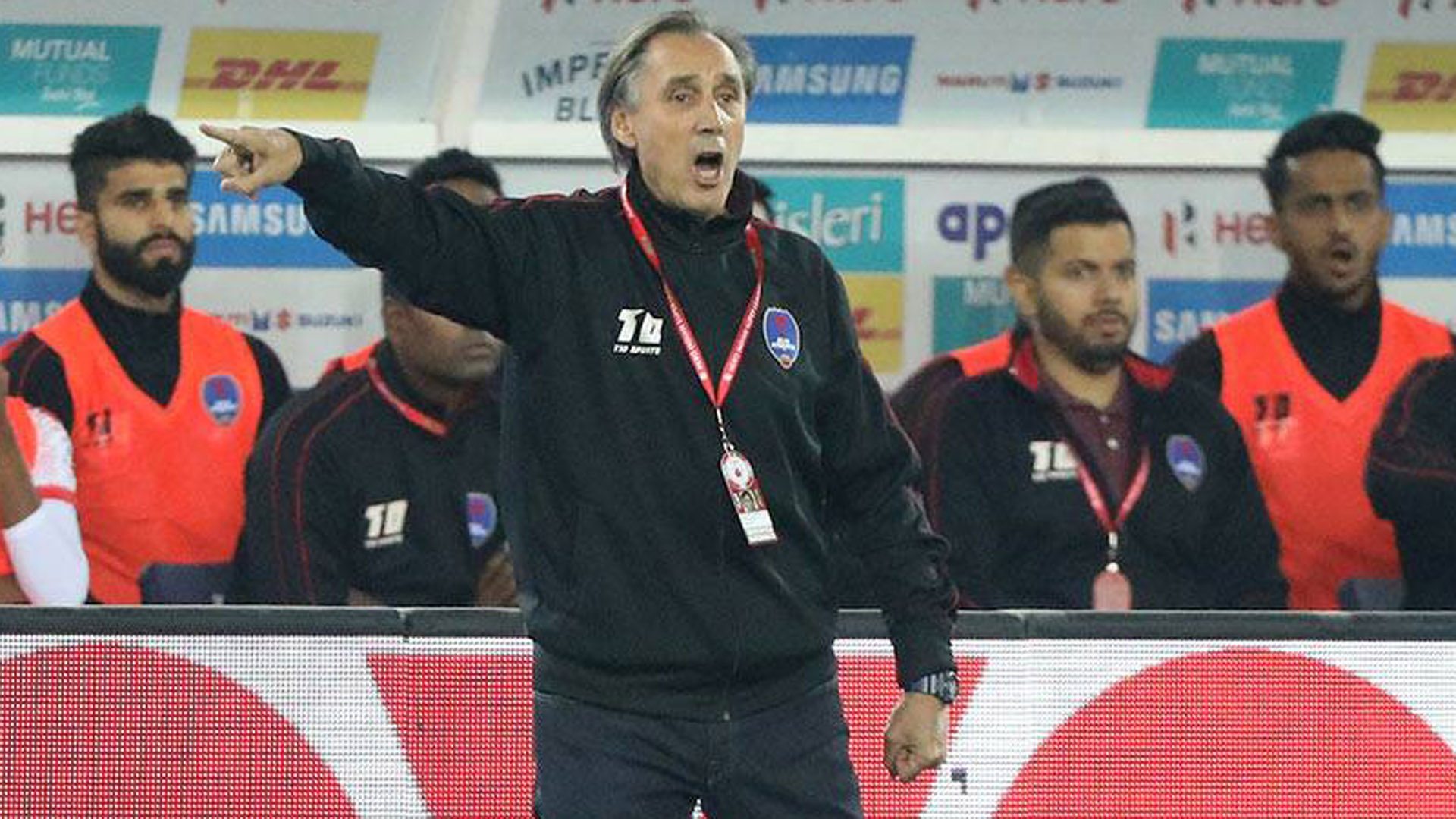 Miguel Portugal - 'Real Madrid have not given up on catching Barcelona'