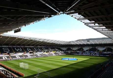 Swansea Perpanjang Kontrak Roberts
