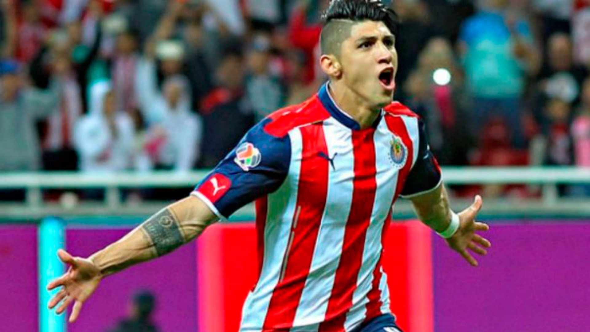 ¿Le ha quedado grande la playera rojiblanca a Alan Pulido? | Goal.com