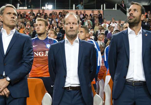 Danny Blind masih mengincar kemenangan perdana sebagai pelatih Oranje.