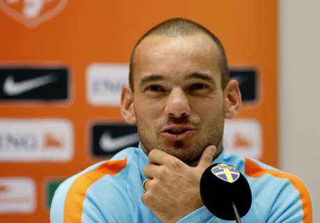 'Ajax niet bezig met Wesley Sneijder'