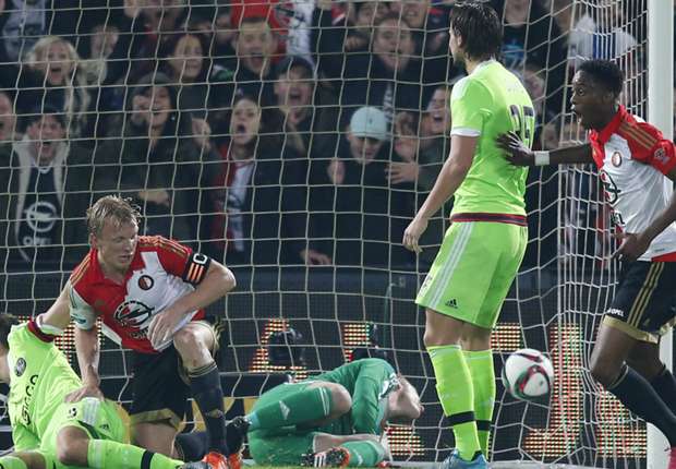 veltman-kuyt-dijks-elia-feyenoord-ajax-knvb-beker-10282015_1rhte0kujfwia1bzqhkk1x68vl.jpg?t=-1337888448&w=620&h=430