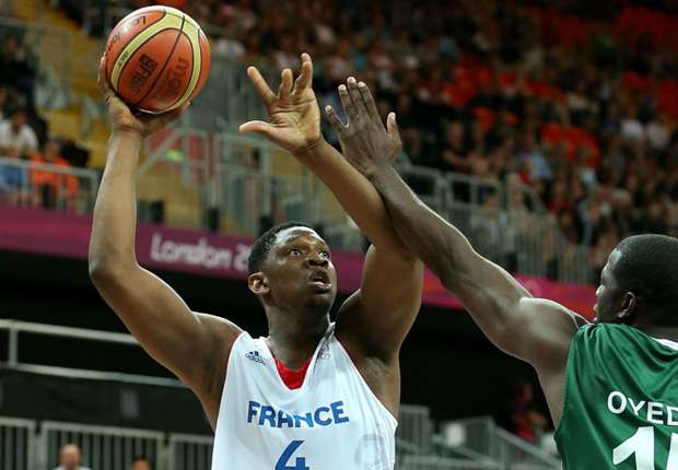 Nigeria basketball icon Oyedeji backs Chelsea to win English Premier League title - Goal.com