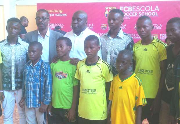LSSC chairman sponsors 10 kids to attend FCBESCOLA