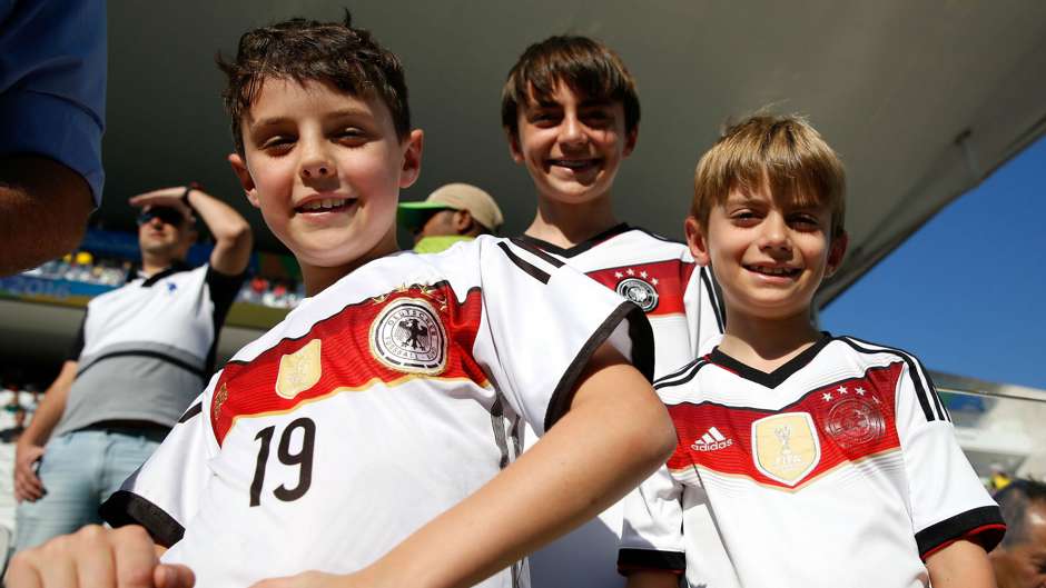 28+ Nigeria Vs Germany Football Gif