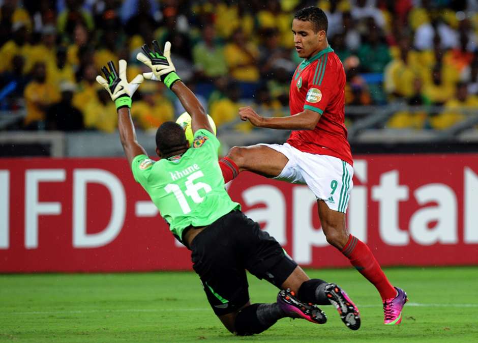 Itumeleng Khune - Bafana vs Morocco - Goal.com - 940 x 674 jpeg 60kB