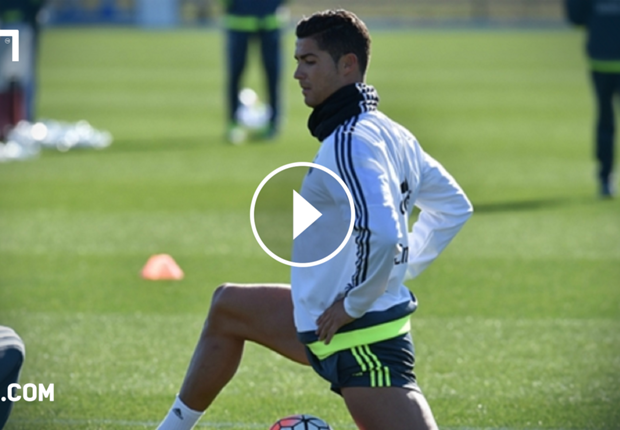 VIDEO: Disguised Cristiano Ronaldo shows off skills on ... - 620 x 430 png 344kB