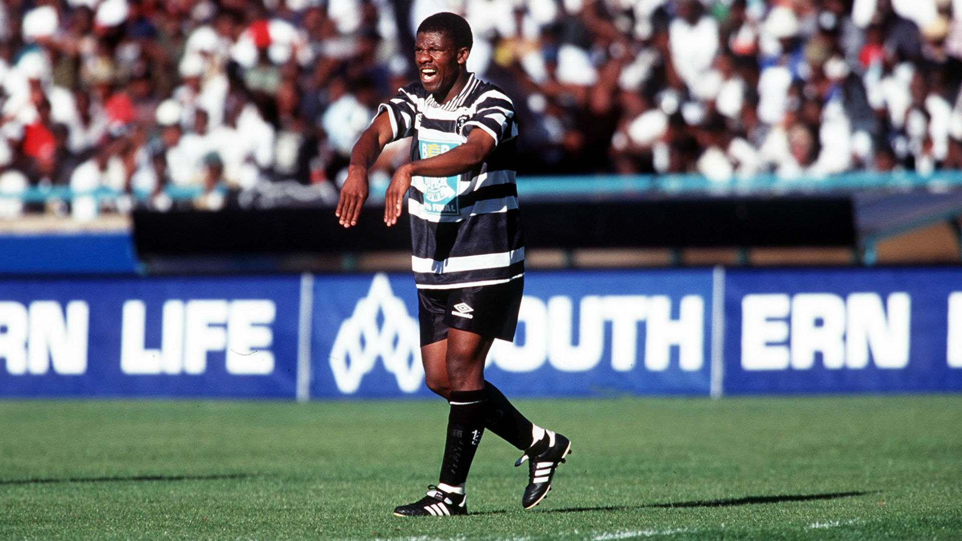 Legs Of Thunder - Jerry Sikhosana Of Orlando Pirates - Goal.com