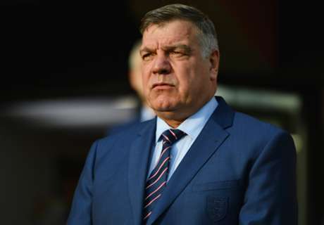 Grave denuncia contra el DT de Inglaterra