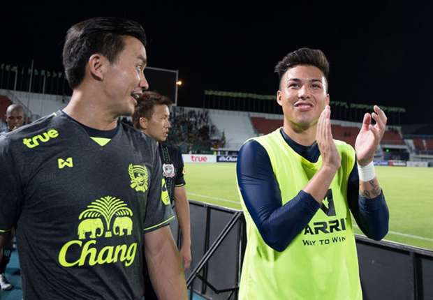 เล่นไพ่ออนไลน์