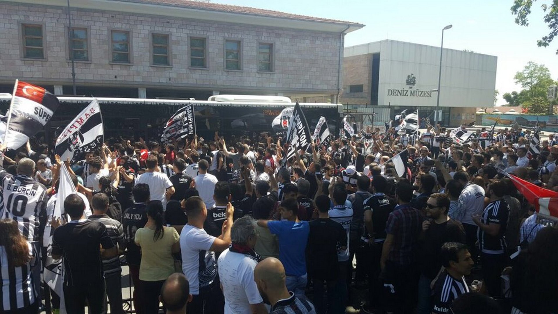 Besiktas Fans Besiktas Fans