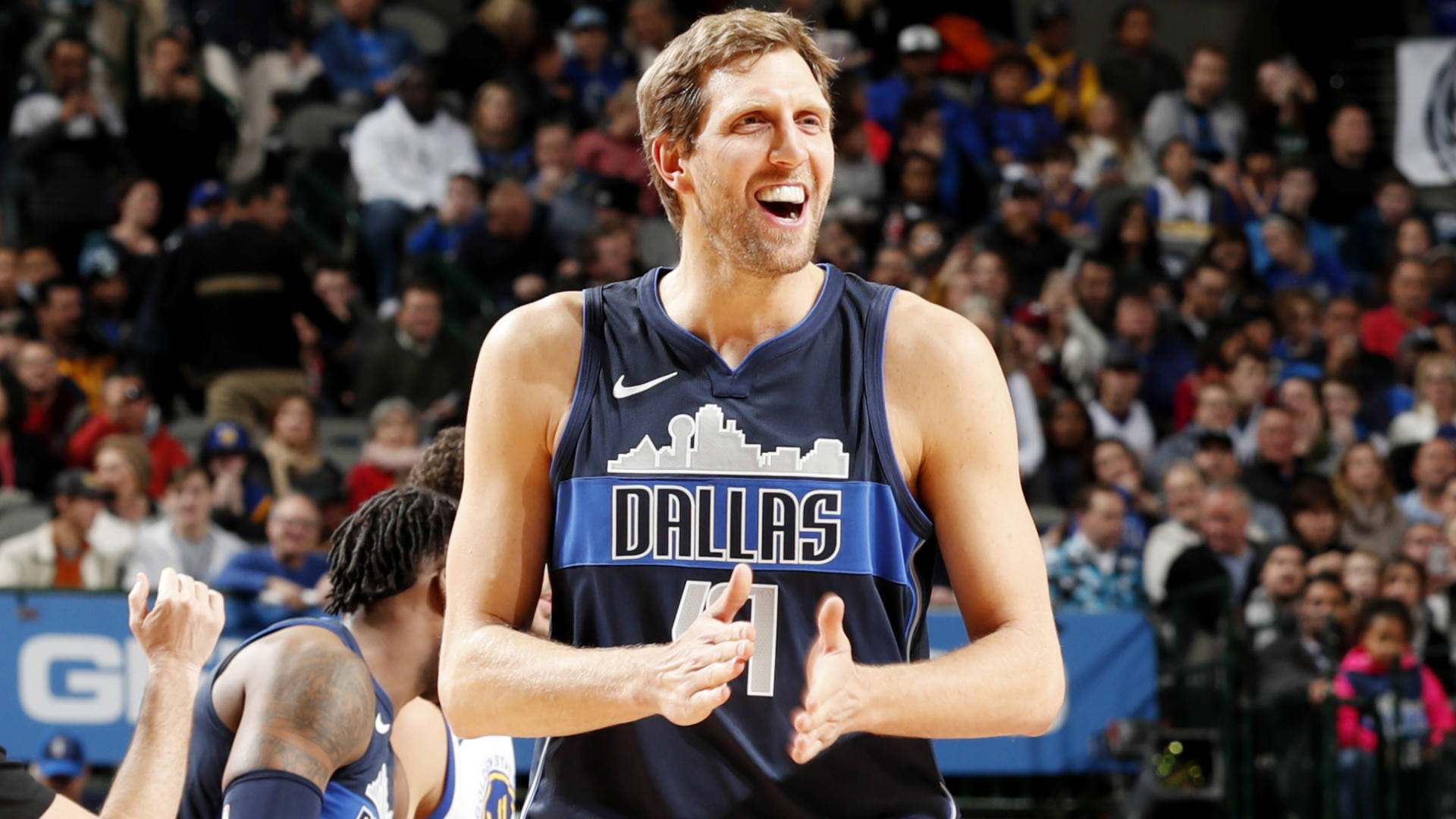 Nowitzki officially signed for record 21st season with Mavs