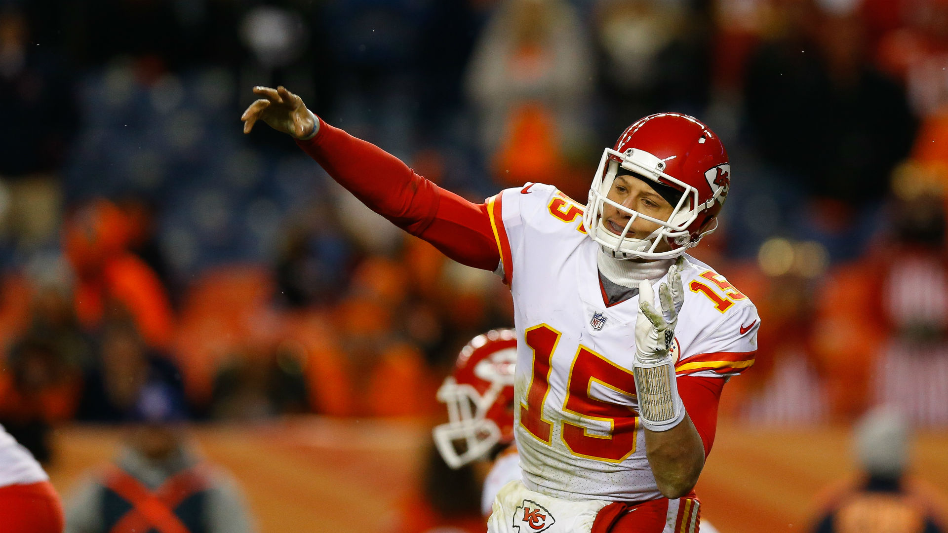 Broncos aim to slow red-hot Mahomes, Chiefs