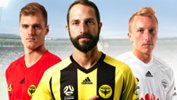 Lewis Italiano, Andrew Durante and Goran Paracki modelling the goalkeeping, home, and away strip respectively.