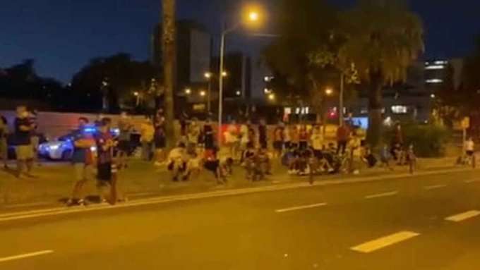 Caso Messi, tifosi del Barcellona fuori dal ‘Camp Nou’