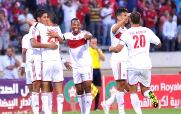 الوداد يصطحب 20 لاعبا استعدادا لمواجهة الأهلي