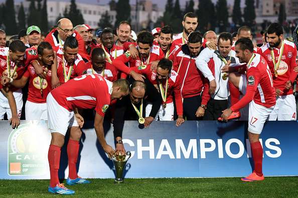 عمرو مرعي يقترب من النجم الساحلي