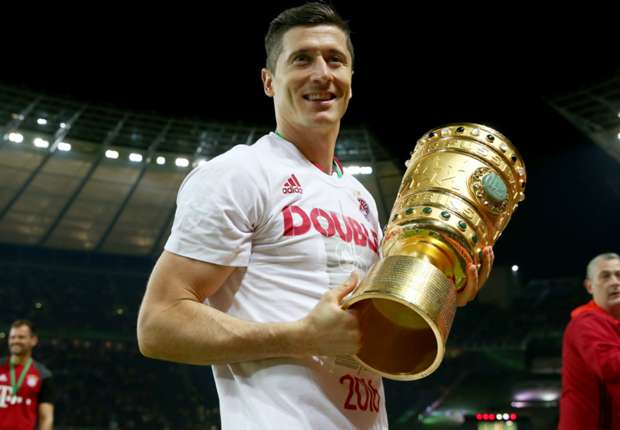 Bayern Munich Tolak Jual Robert Lewandowski