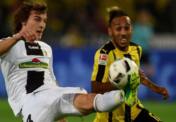 Borussia Dortmund 3-1 Freiburg: Aubameyang on target as hosts keep winning