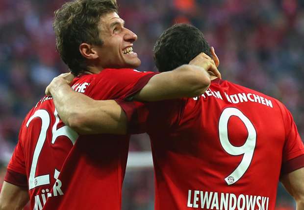 Thomas Müller (l.) und Robert Lewandowski waren gegen den BVB jeweils doppelt erfolgreich