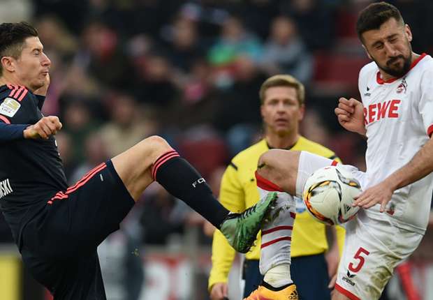 Robert Lewandowski (l.) avanciert für den FC Bayern zum Matchwinner in Köln