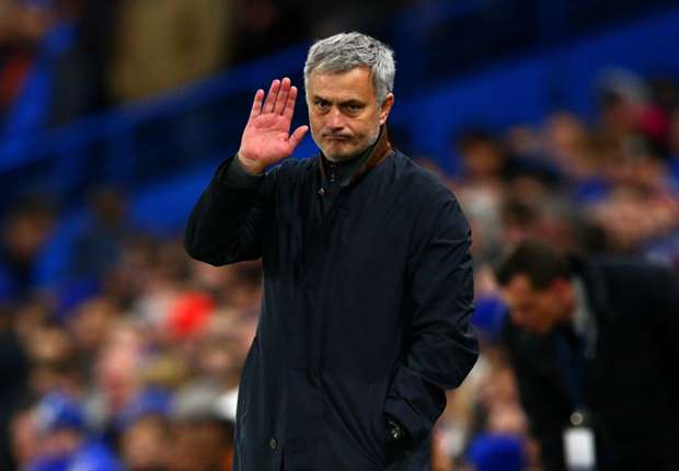 Diego Forlan: Manchester United Akan Sukses Di Tangan Jose Mourinho