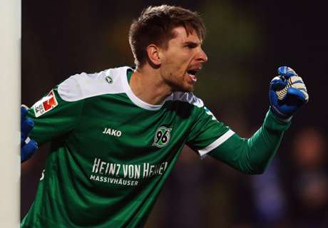 RESMI: Leicester Datangkan Zieler