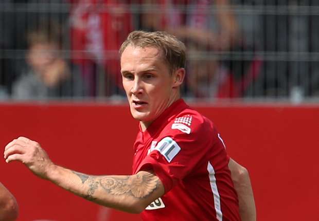 Paderborn verpflichtet Michel aus Cottbus - Goal.com