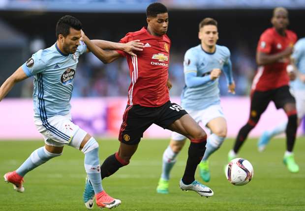 Michael Owen: Manchester United Lebih Baik Saat Marcus Rashford Main Dibanding Zlatan Ibrahimovic