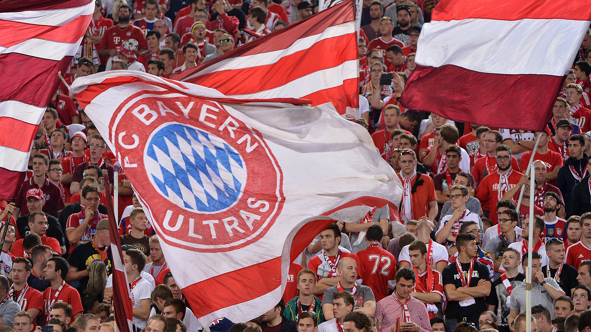 Fanion Du Bayern Munich - Drapeau Supporter D'Occasion