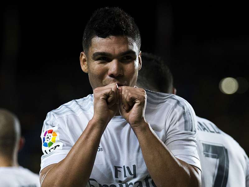 Real Madrid terá Casemiro como titular no clássico contra Barcelona