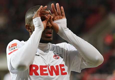 Modeste anota un hat-trick...¡con los pantalones medio bajados!