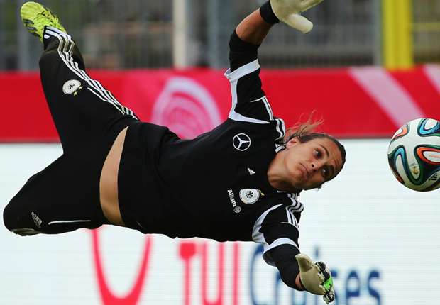 Weltfußballerin Nadine Angerer: “Das Alter spielt für mich keine Rolle
