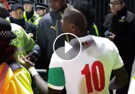 ►Mané se enfada con aficionados