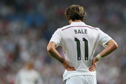 Wrong direction: Policeman swears at Bale!