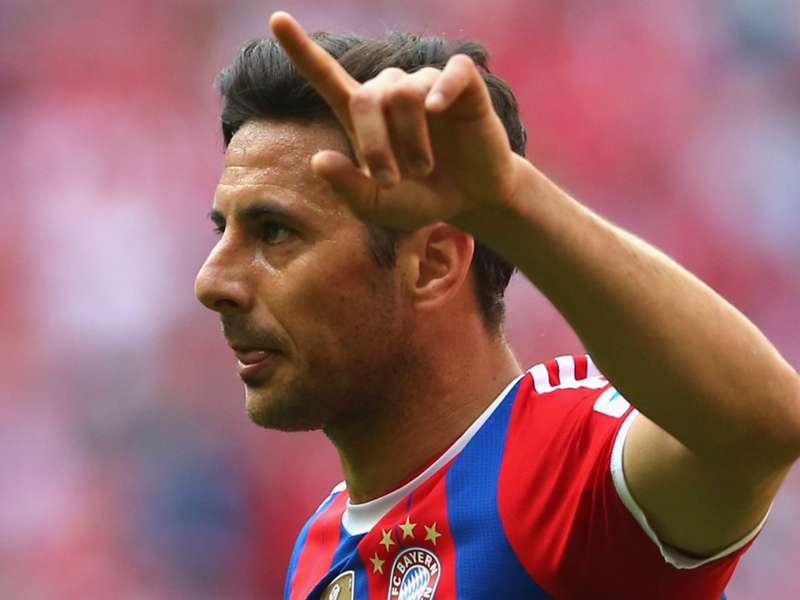 Claudio Pizarro Renueva Un Año Más Con El Bayern Múnich 