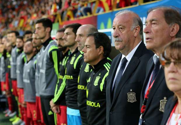 Del Bosque warns Spain fans: If you boo Pique, you boo the team