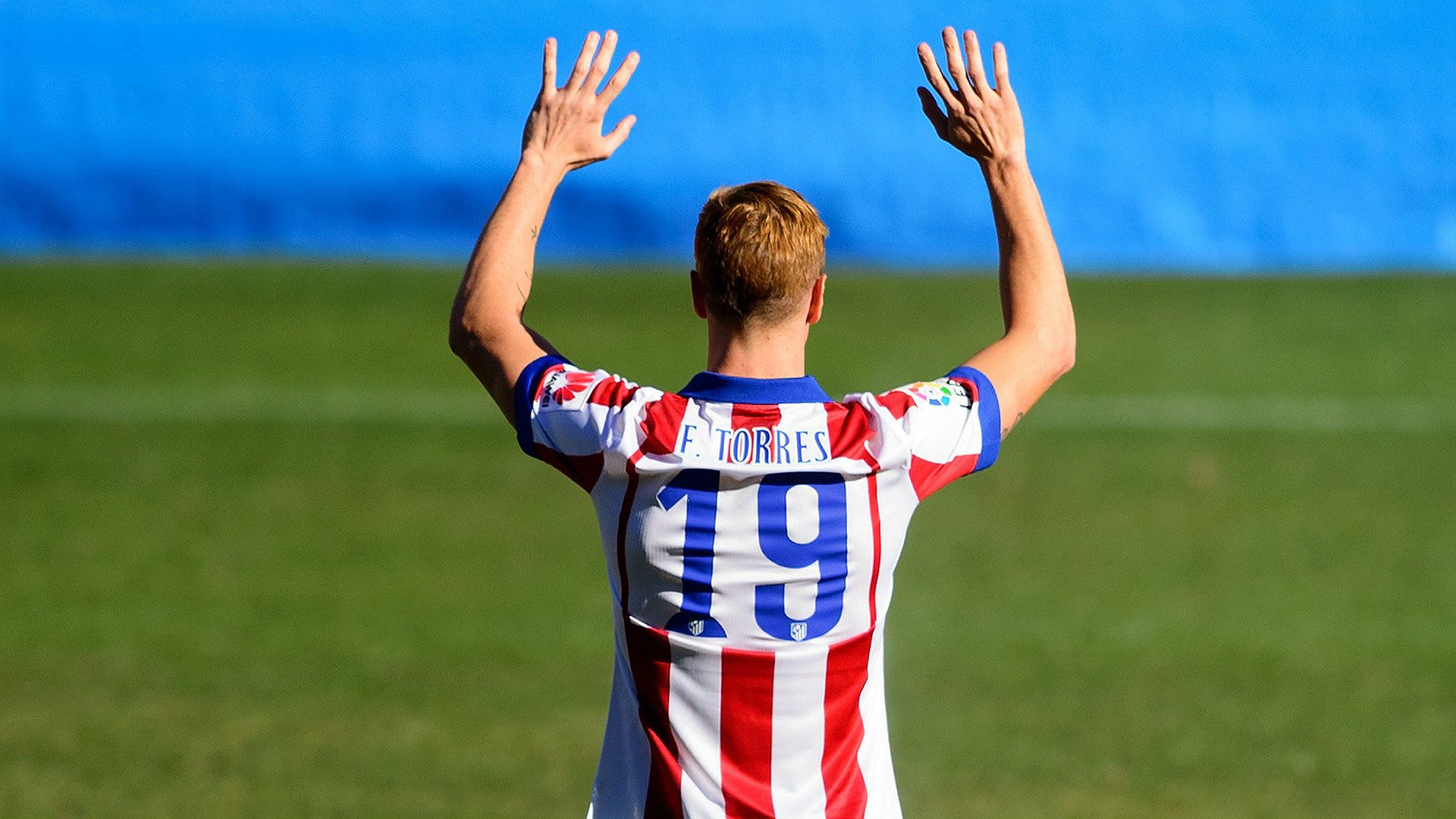 Fernando Torres Atletico Madrid Unveiling 04012015