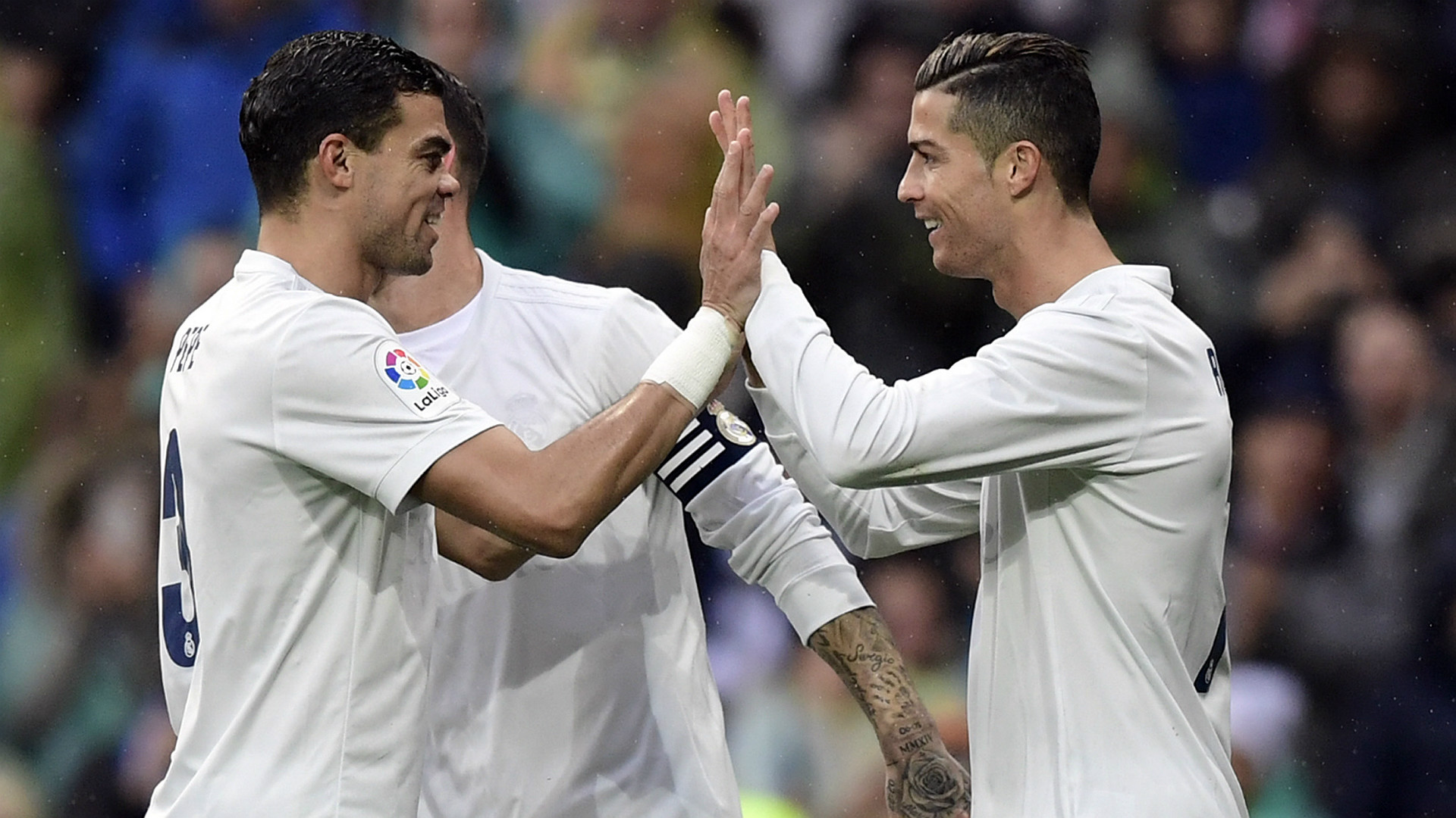 PEPE URGES RONALDO TO JOIN PSG Pepe-cristiano-ronaldo-real-madrid-sporting-gijon-la-liga-26112016_1xc6299aiih0n1ckqj7768oxm6